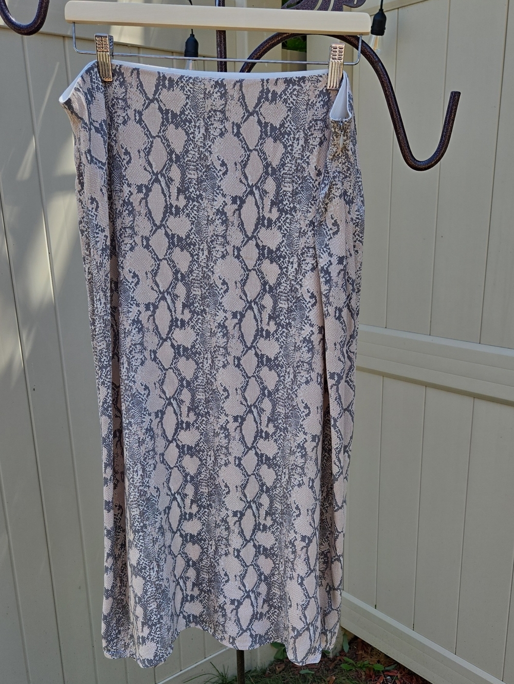 American Eagle Outfitters Beige and Gray Snake-Print Skirt